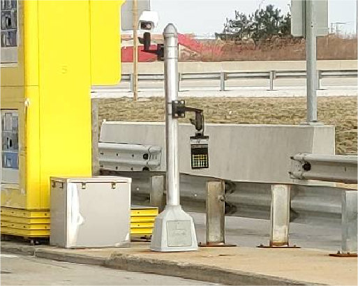 15 ft. Traffic Monitoring Camera Pole | CPTP415R - Image 2